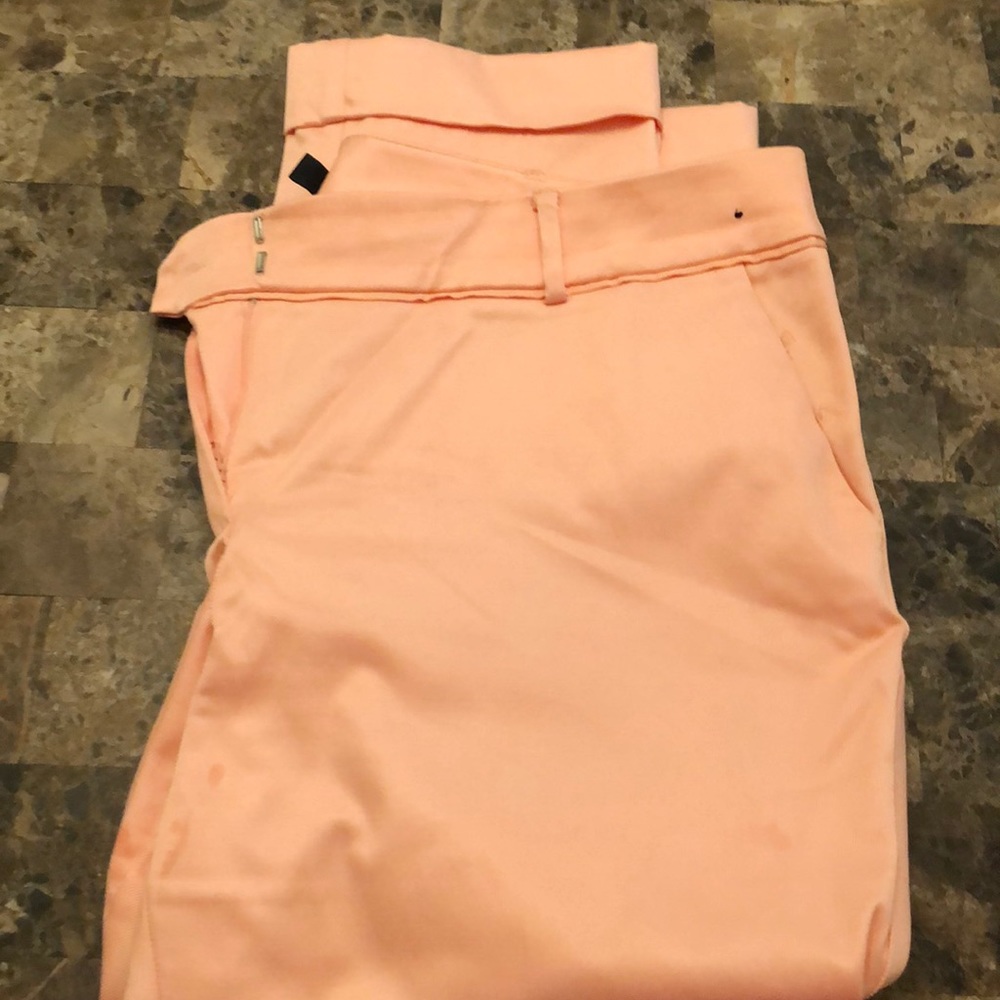 Pretty Peach!!! New York & Company crop pants - Picture 2 of 3